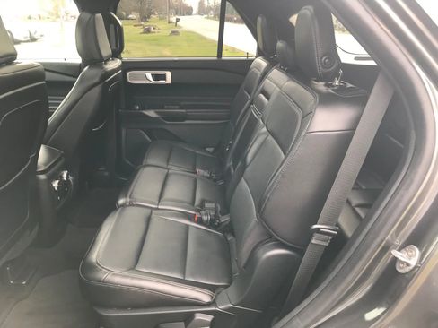 Used 2020 Ford Explorer Limited w/ Class III Trailer Tow Package image 39