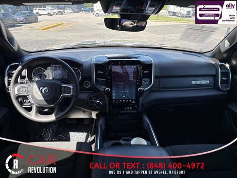 Used 2025 RAM 1500 Big Horn AWD/4WD image 32