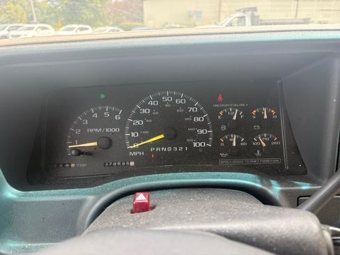 Used 2000 GMC Sierra 3500 2WD Crew Cab w/ SLE Marketing Option Pkg 3 image 14