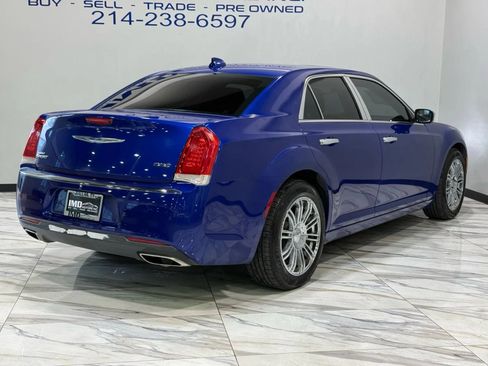 Used 2018 Chrysler 300 Limited w/ Safetytec Plus Group image 6