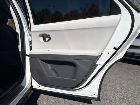New 2026 Hyundai Ioniq 5 SEL image 16