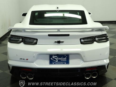 Used 2023 Chevrolet Camaro ZL1 RWD image 9
