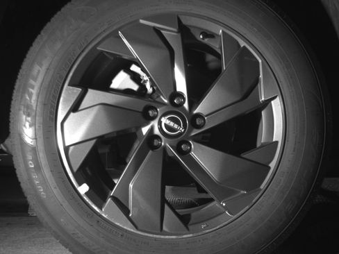 Used 2025 Nissan Rogue SV FWD image 15