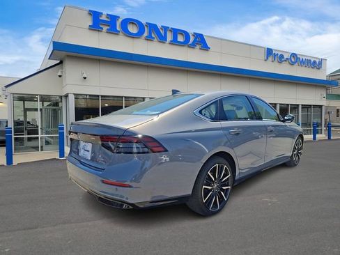 Used 2026 Honda Accord Touring image 4