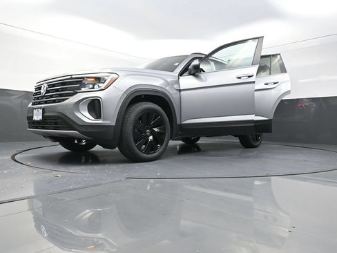New 2026 Volkswagen Atlas SE AWD/4WD image 31