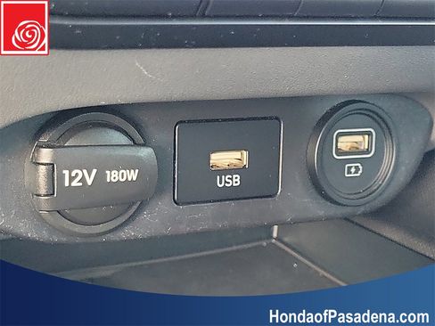 Used 2023 Hyundai Elantra SEL w/ Convenience Package image 19