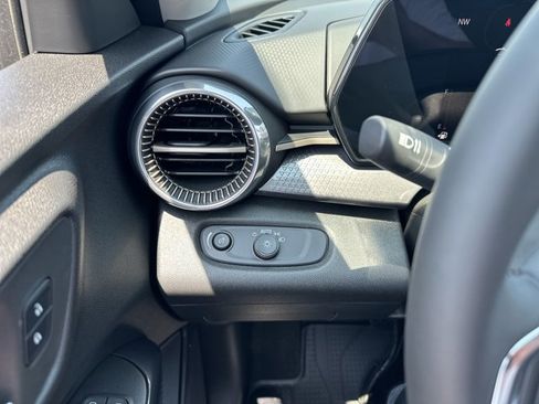 New 2025 Chevrolet Trax ACTIV w/ Driver Confidence Package image 14