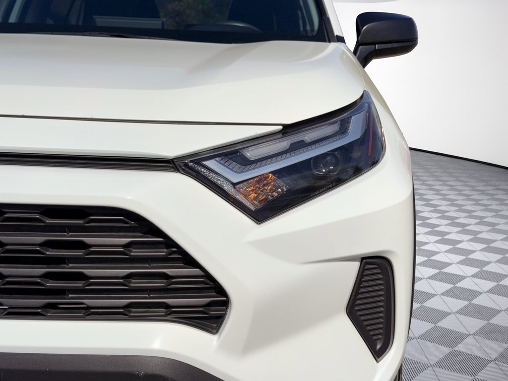 Used 2025 Toyota RAV4 LE FWD image 12