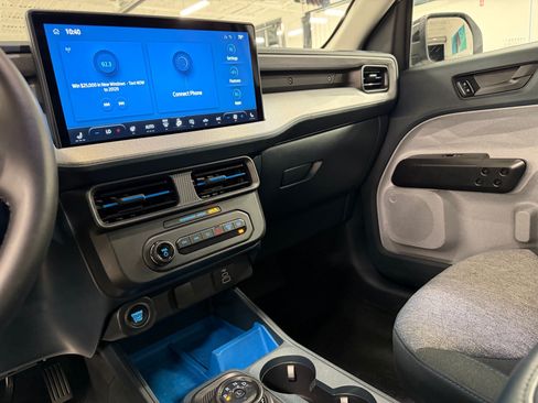 Used 2025 Ford Maverick XLT w/ XLT Luxury Package FWD image 37