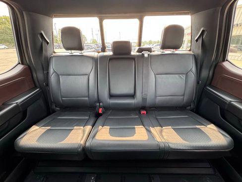 Used 2022 Ford F150 Lariat w/ Max Trailer Tow Package image 14