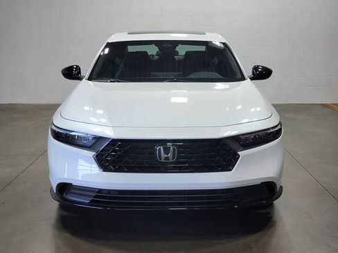 Used 2023 Honda Accord Sport image 3