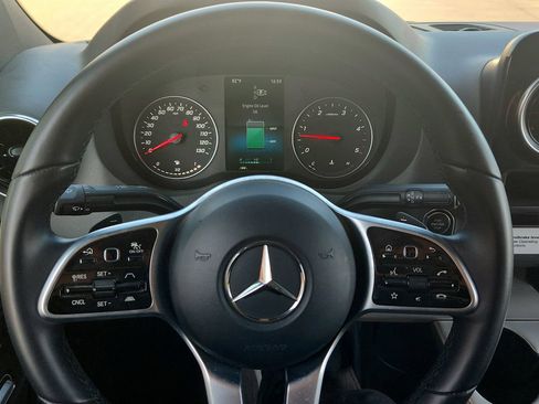 Used 2019 Mercedes-Benz Sprinter 170 image 9