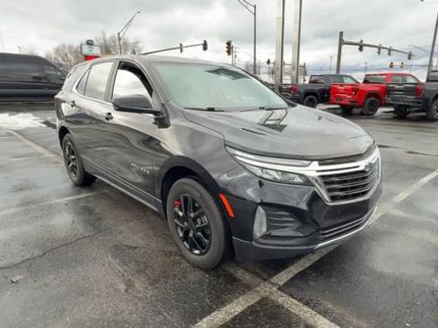 Used 2024 Chevrolet Equinox LT w/ LPO, Floor Liner Package FWD image 2