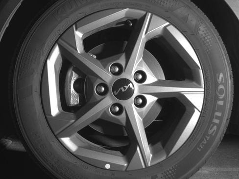 Used 2025 Kia K4 LXS image 12