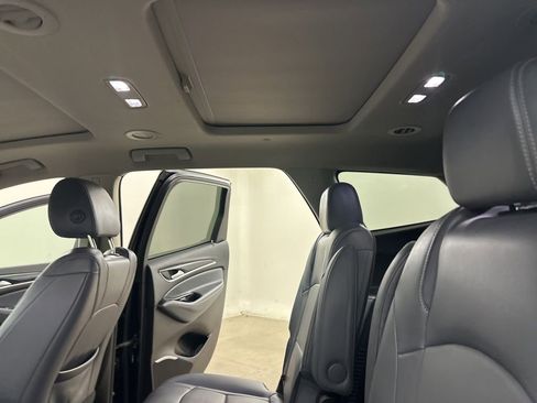 Used 2020 Buick Enclave Essence w/ Sport Touring Edition image 31