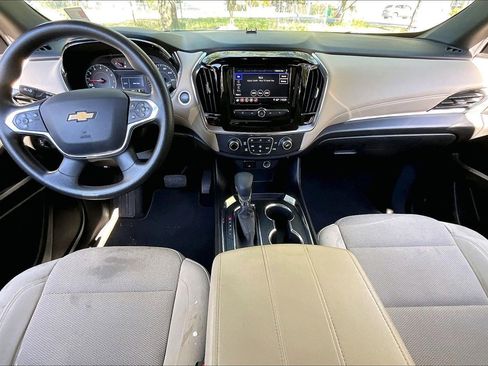 Used 2023 Chevrolet Traverse LS image 7