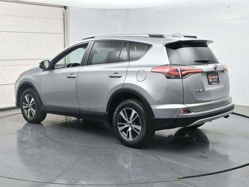 Used 2016 Toyota RAV4 XLE AWD/4WD image 22