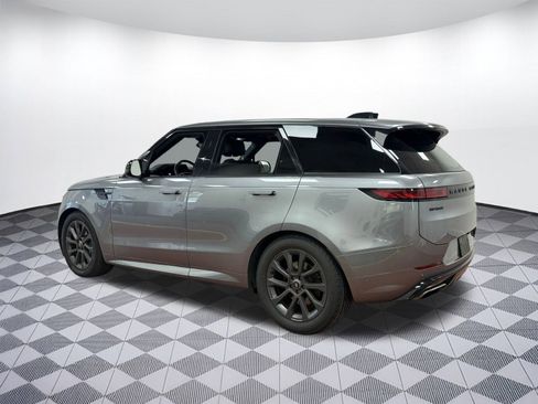 Used 2024 Land Rover Range Rover Sport Dynamic SE image 3