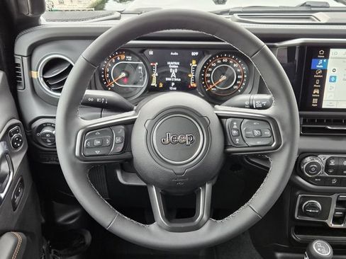 New 2026 Jeep Gladiator Sport AWD/4WD image 16