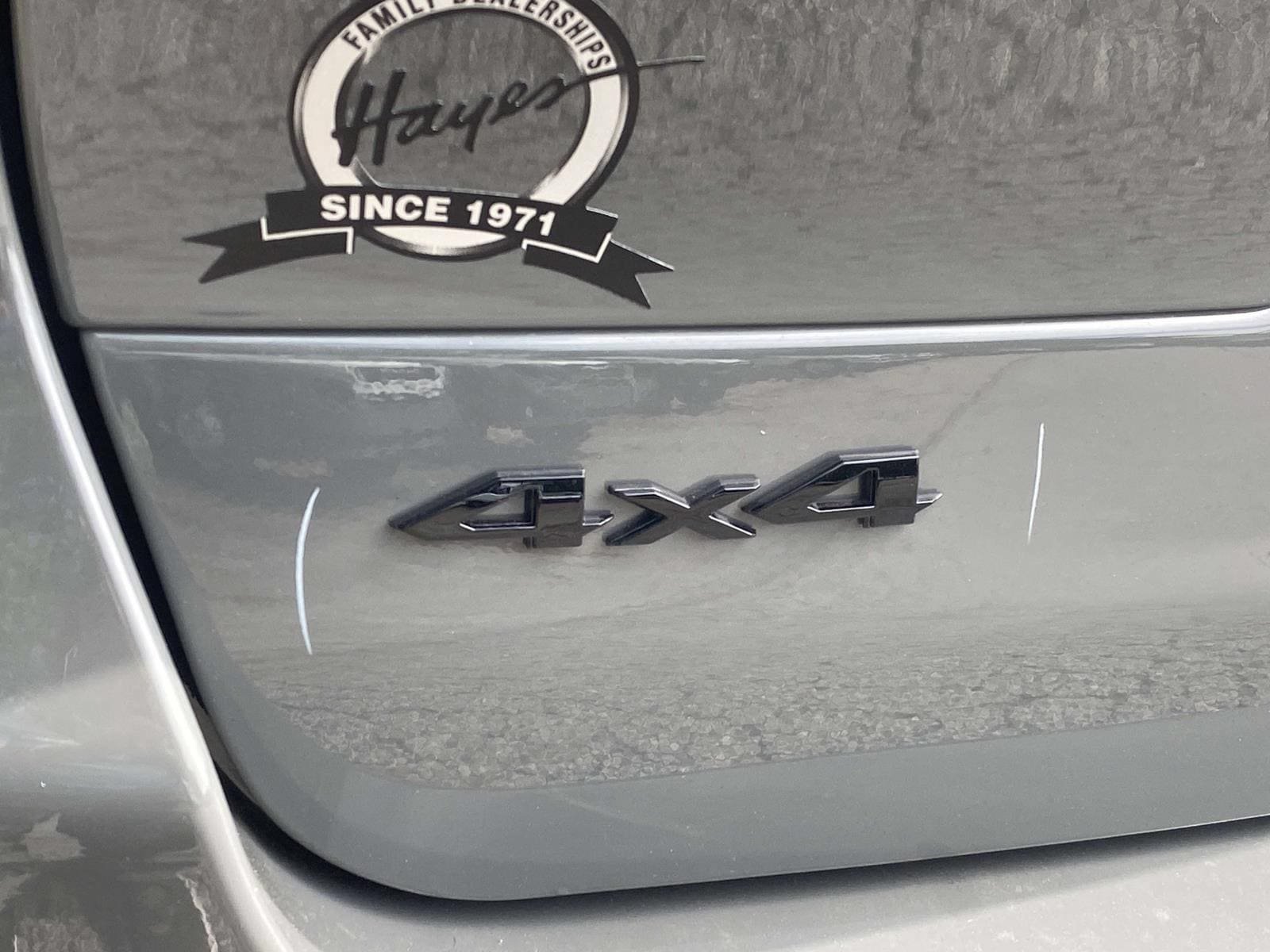 New 2027 Jeep Grand Cherokee Limited AWD/4WD image 4