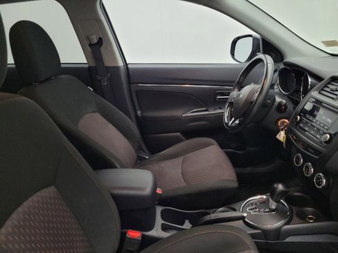 Used 2017 Mitsubishi Outlander Sport ES image 21