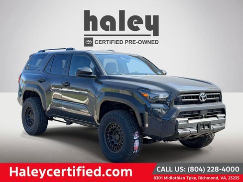 Used 2025 Toyota 4Runner SR5 AWD/4WD image 1