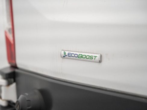 Used 2018 Ford Transit 250 148 Medium Roof RWD image 9
