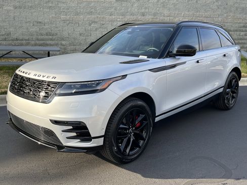 Certified 2024 Land Rover Range Rover Velar Dynamic SE image 2