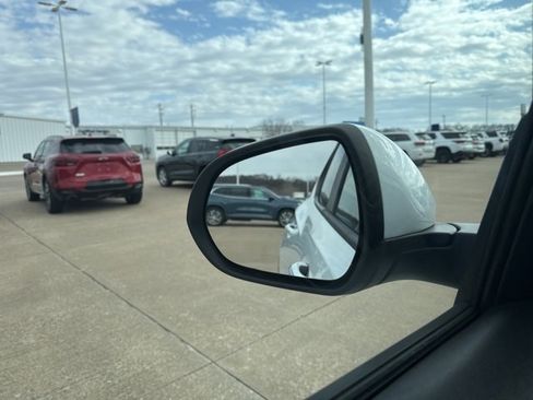 Used 2021 Buick Encore GX Preferred w/ Cold Weather Comfort Package image 55