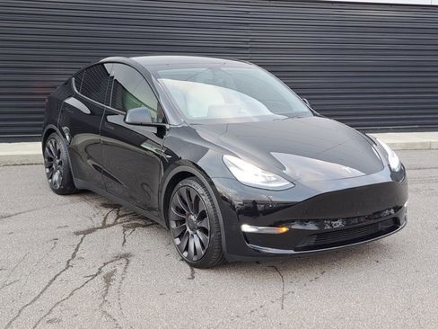Used 2020 Tesla Model Y Performance image 2