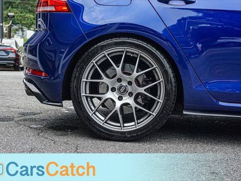 Used 2018 Volkswagen Golf 4-Door AWD/4WD image 16