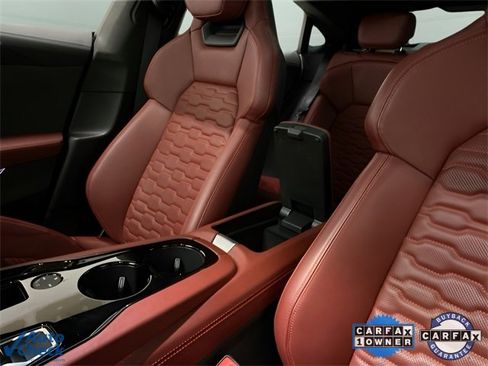 Used 2024 Audi e-tron GT Prestige w/ Prestige Package image 68