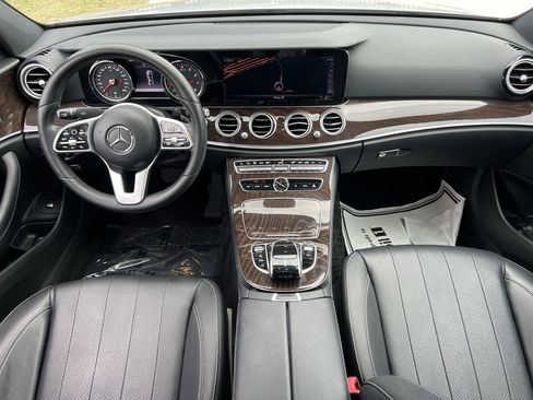 Used 2019 Mercedes-Benz E 300 image 7