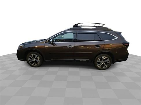 Used 2022 Subaru Outback Touring XT image 5