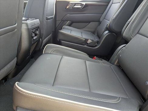 New 2026 Chevrolet Tahoe Premier w/ Sun And Tow Package AWD/4WD image 15