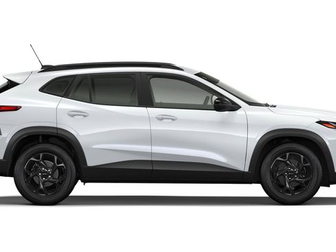 New 2026 Chevrolet Trax LT w/ Driver Confidence Package FWD image 41