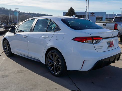 New 2026 Toyota Corolla SE image 6