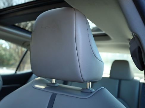 Used 2021 Toyota Camry XSE image 25