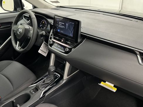 Certified 2024 Toyota Corolla Cross LE w/ Moonroof Package AWD/4WD image 20