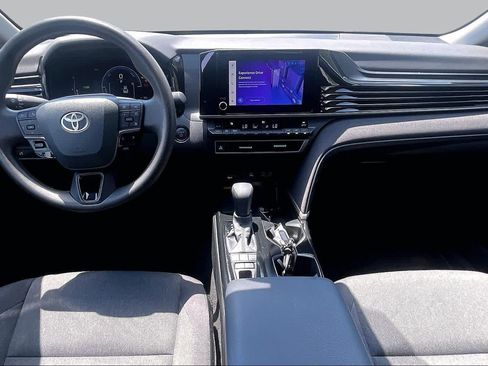 Used 2025 Toyota Camry LE FWD image 13