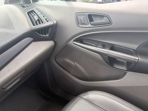 Used 2022 Ford Transit Connect XL FWD image 33