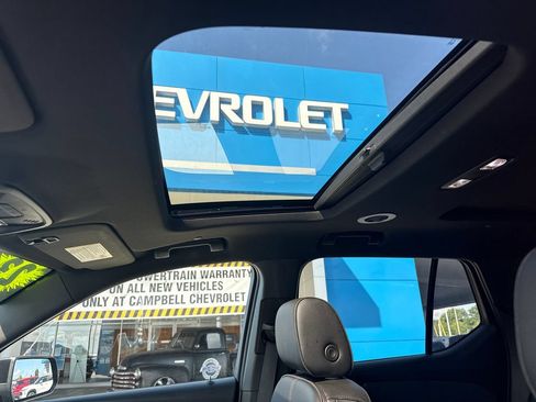 Used 2023 Chevrolet Traverse RS w/ LPO, Floor Liner Package AWD/4WD image 25