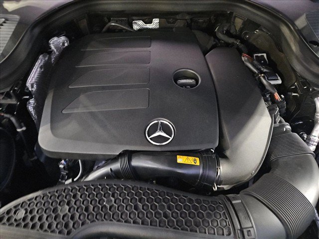 Used 2022 Mercedes-Benz GLC 300 image 21