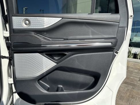 New 2025 Lincoln Navigator L Black Label image 21