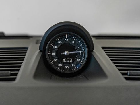 Certified 2025 Porsche 911 Carrera RWD image 21