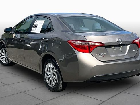 Used 2018 Toyota Corolla LE FWD image 12