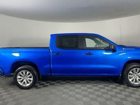 New 2025 Chevrolet Silverado 1500 Custom image 3