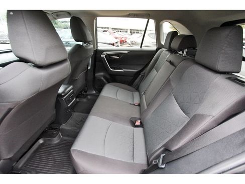 Used 2024 Toyota RAV4 XLE w/ Convenience Package FWD image 14