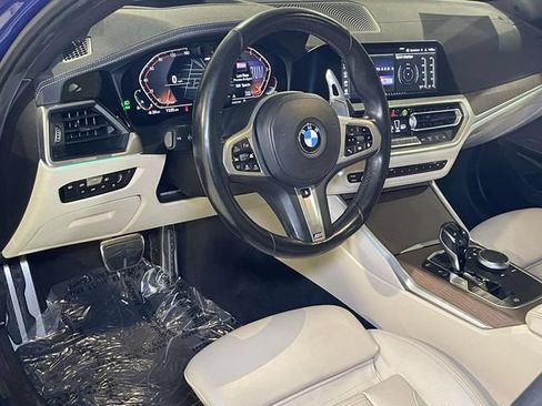 Used 2019 BMW 330i xDrive Sedan w/ M Sport Package AWD/4WD image 4