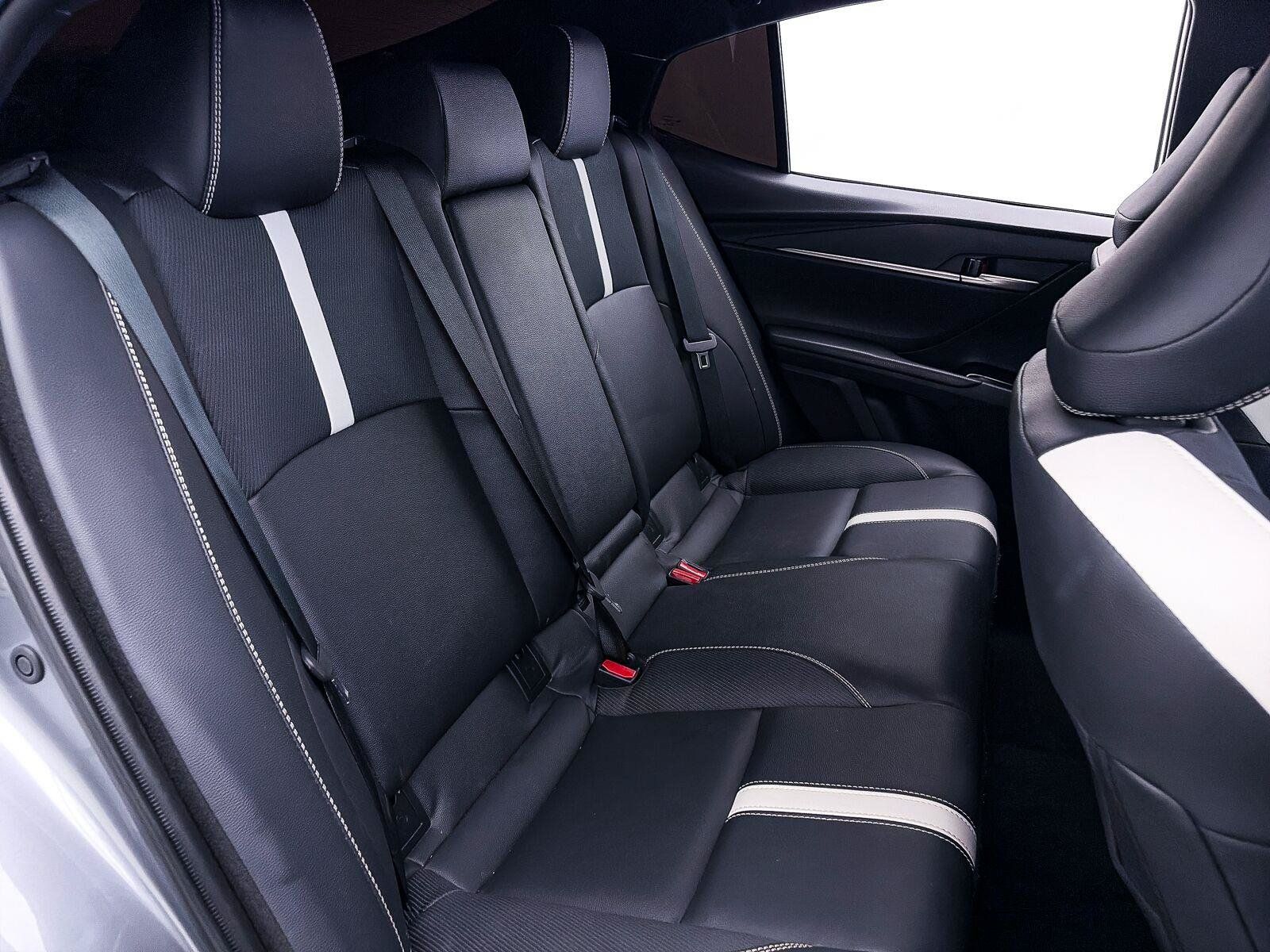 Used 2026 Toyota Camry SE w/ Convenience Package FWD image 35